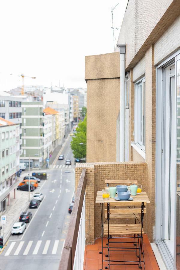 Trindade Sunny Downtown Apartment With Balcony & Ac OOporto Exterior foto